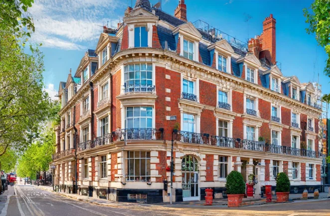A huge corporate building in London