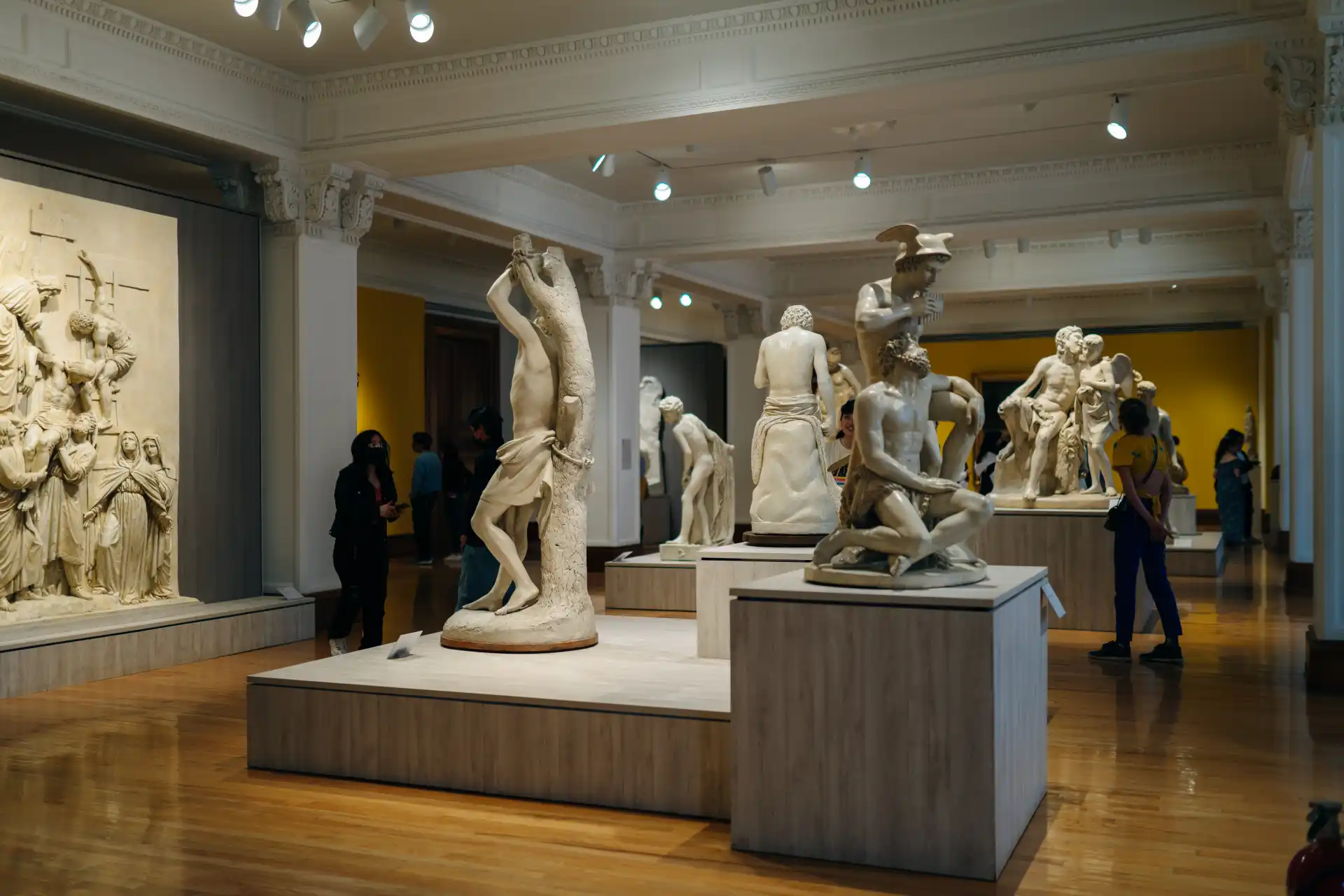 Private chauffeur service for museum and cultural attraction visits